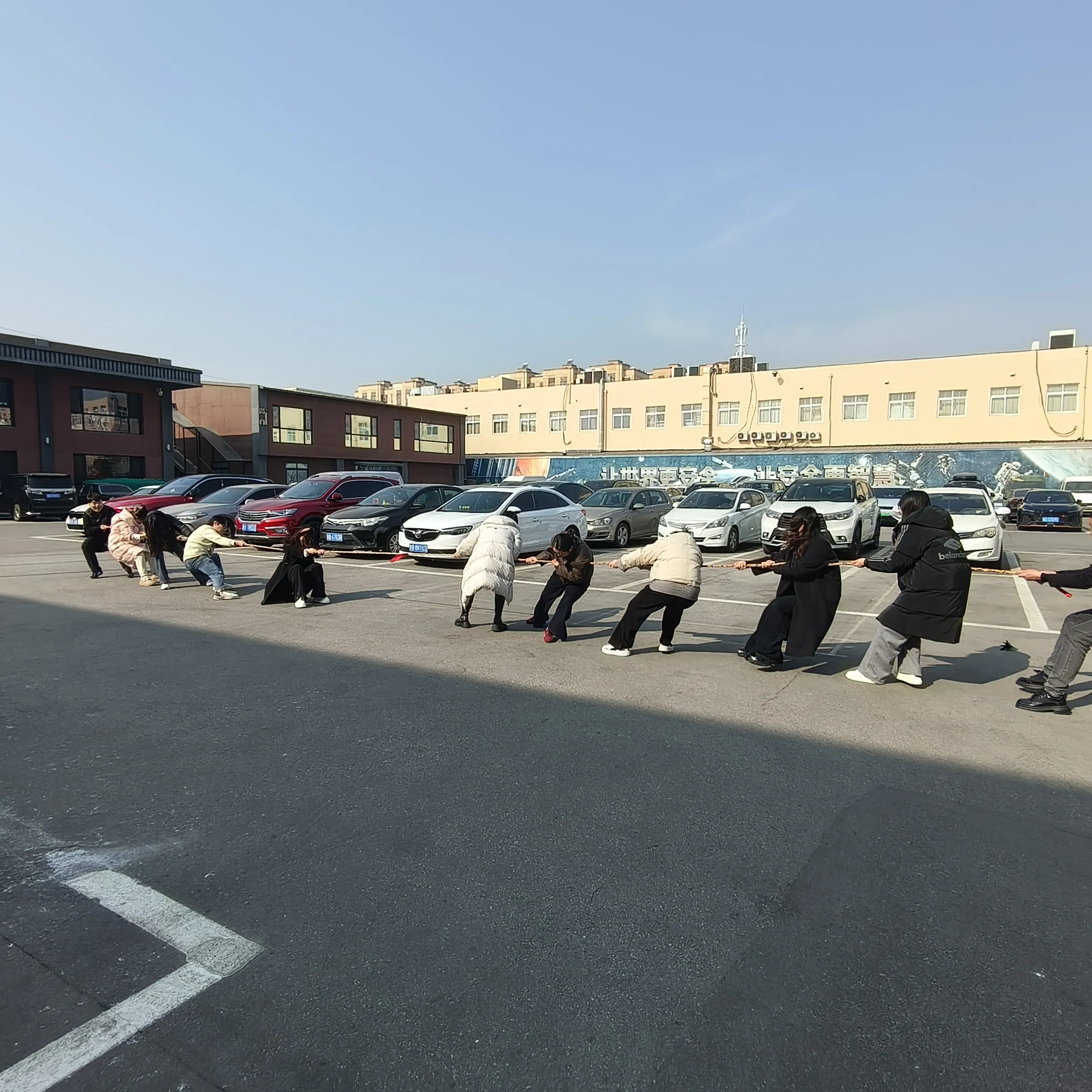 Haozhifeng järjestää tiiminrakennustoimintaa