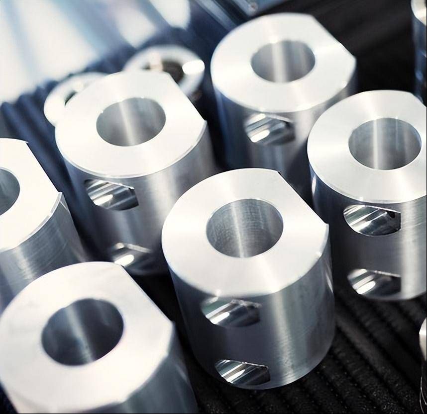 Haozhifeng Machinery: harjoittaa syvästi laitteistojen ulkomaankauppaa